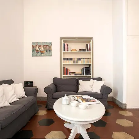 Casa Coronari Holidays Apartment *