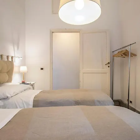Casa Coronari Holidays 아파트 *